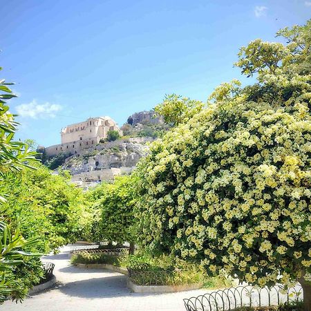 Casa Sicilia - Riviera Sicily Beach Guest House ドンナルカタ エクステリア 写真