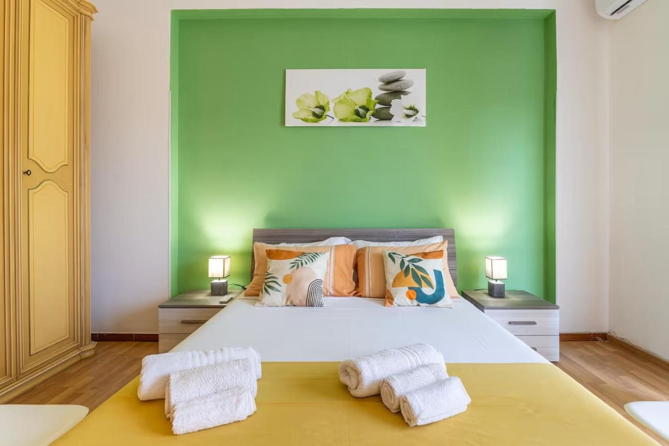 Casa Sicilia - Riviera Sicily Beach Guest House ドンナルカタ エクステリア 写真